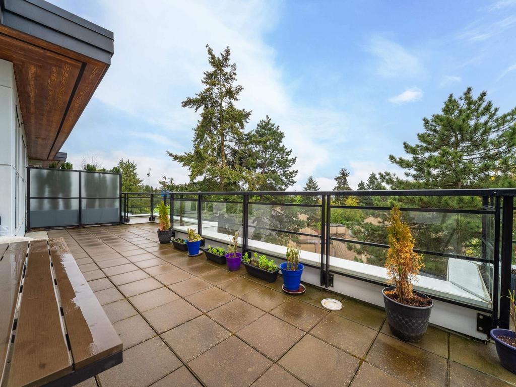 Listing Image for R3080596