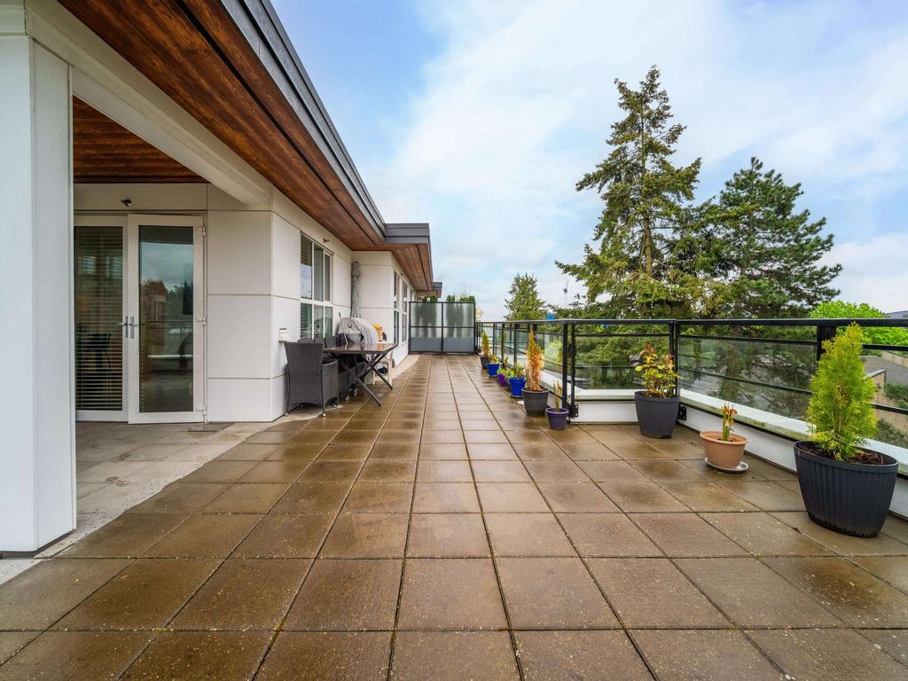 Listing Image for R3080596