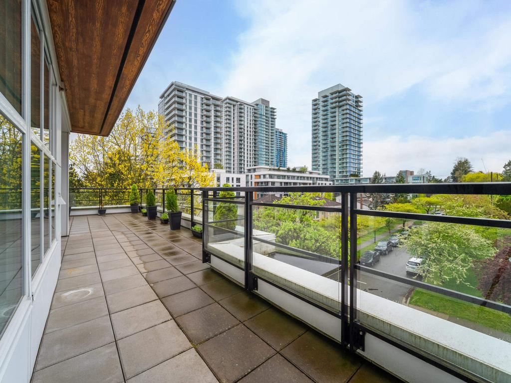 Listing Image for R3080596