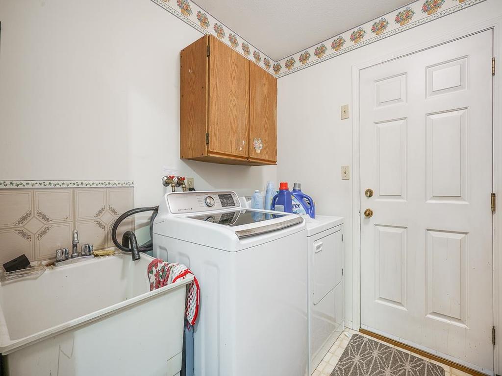 Listing Image for R3080620