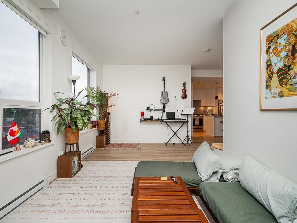 Listing Image for R3080633