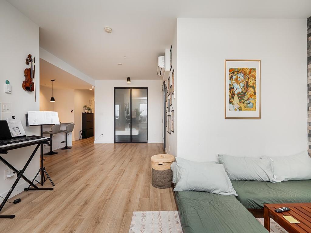 Listing Image for R3080633