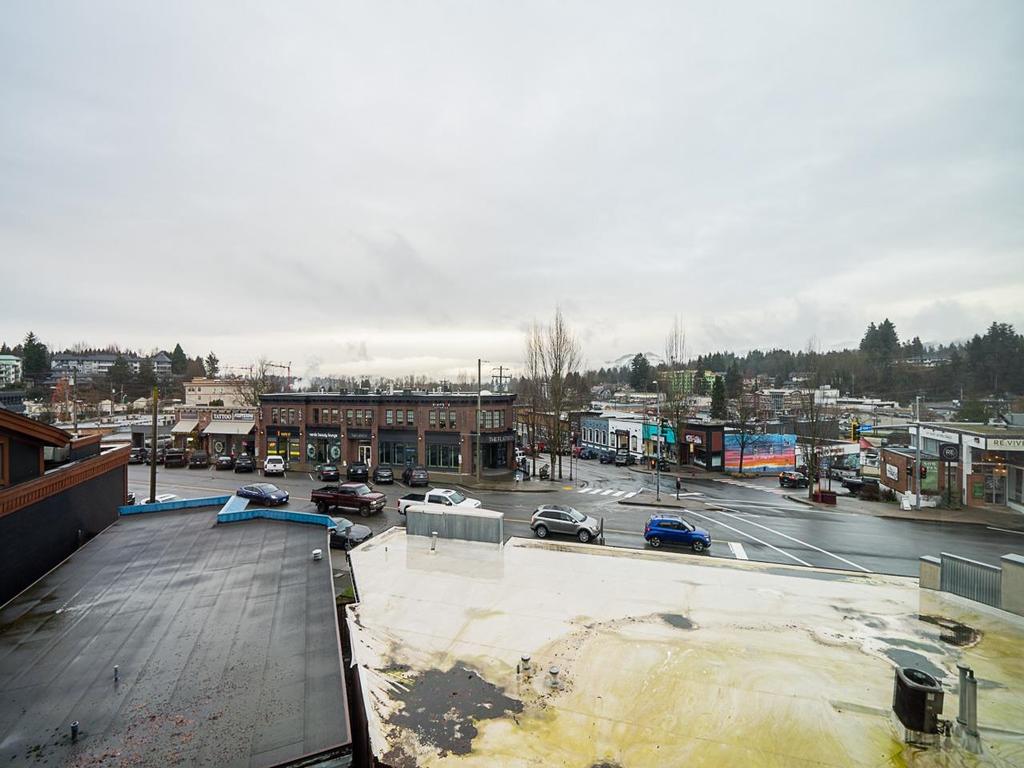 Listing Image for R3080633