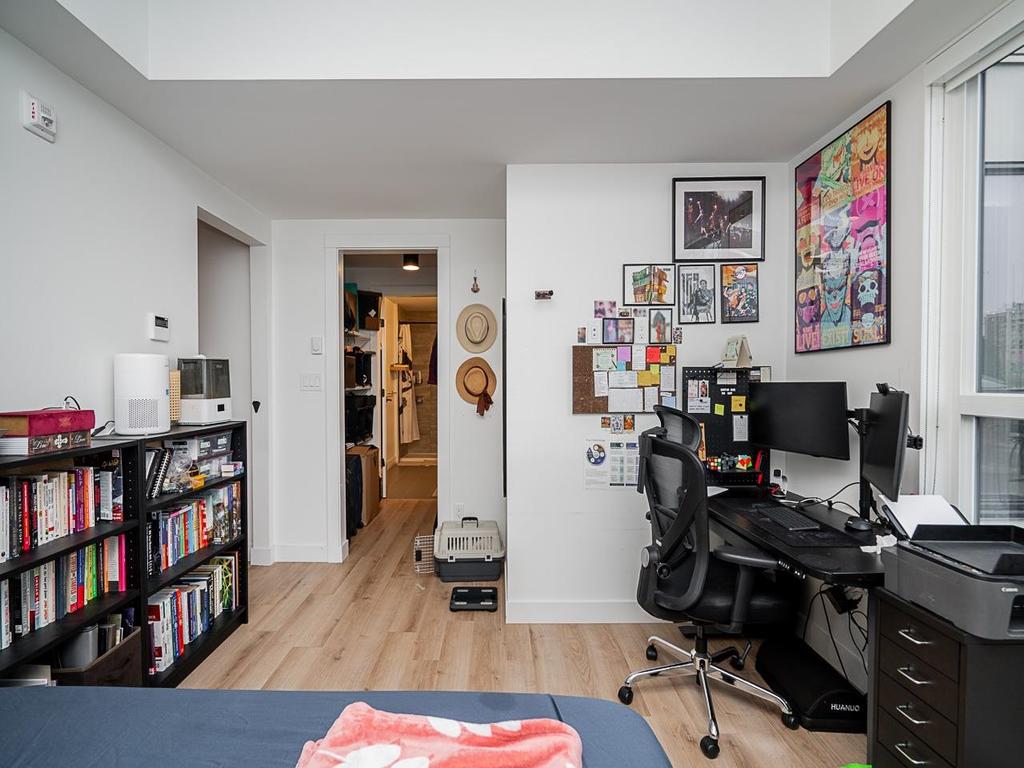 Listing Image for R3080633