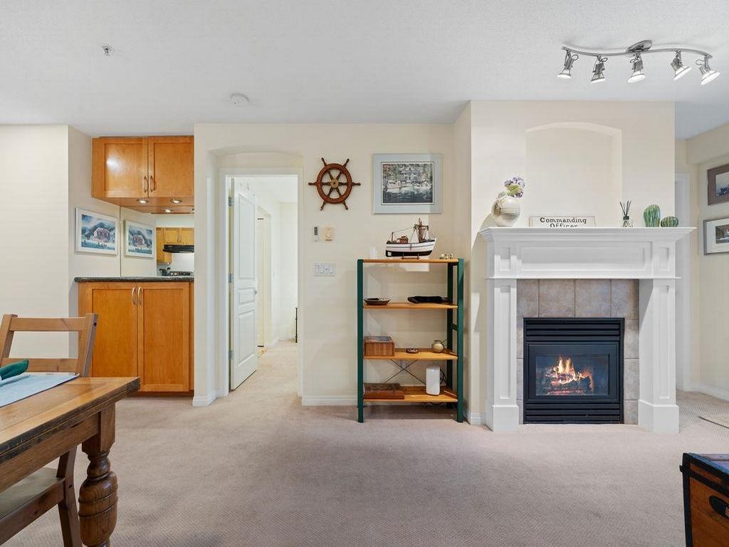 Listing Image for R3080639