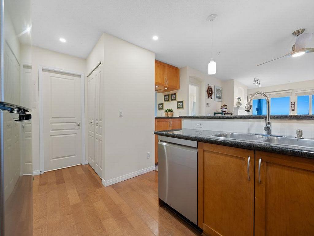 Listing Image for R3080639