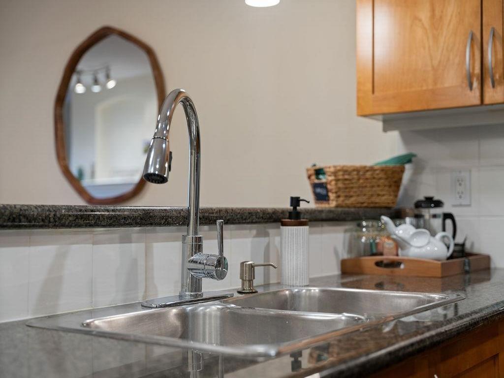 Listing Image for R3080639