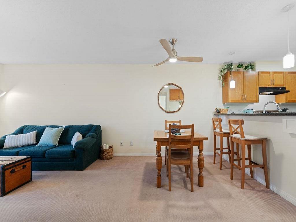 Listing Image for R3080639