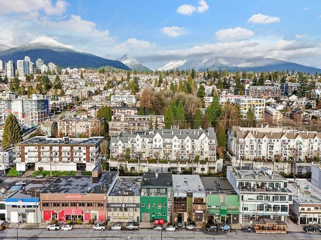 Listing Image for R3080639