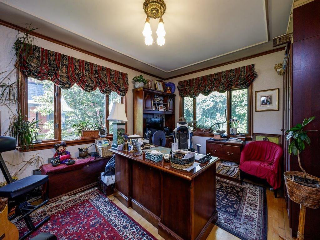 Listing Image for R3080658