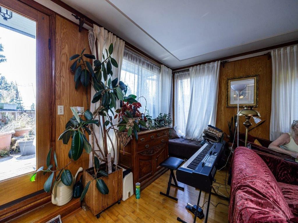 Listing Image for R3080658