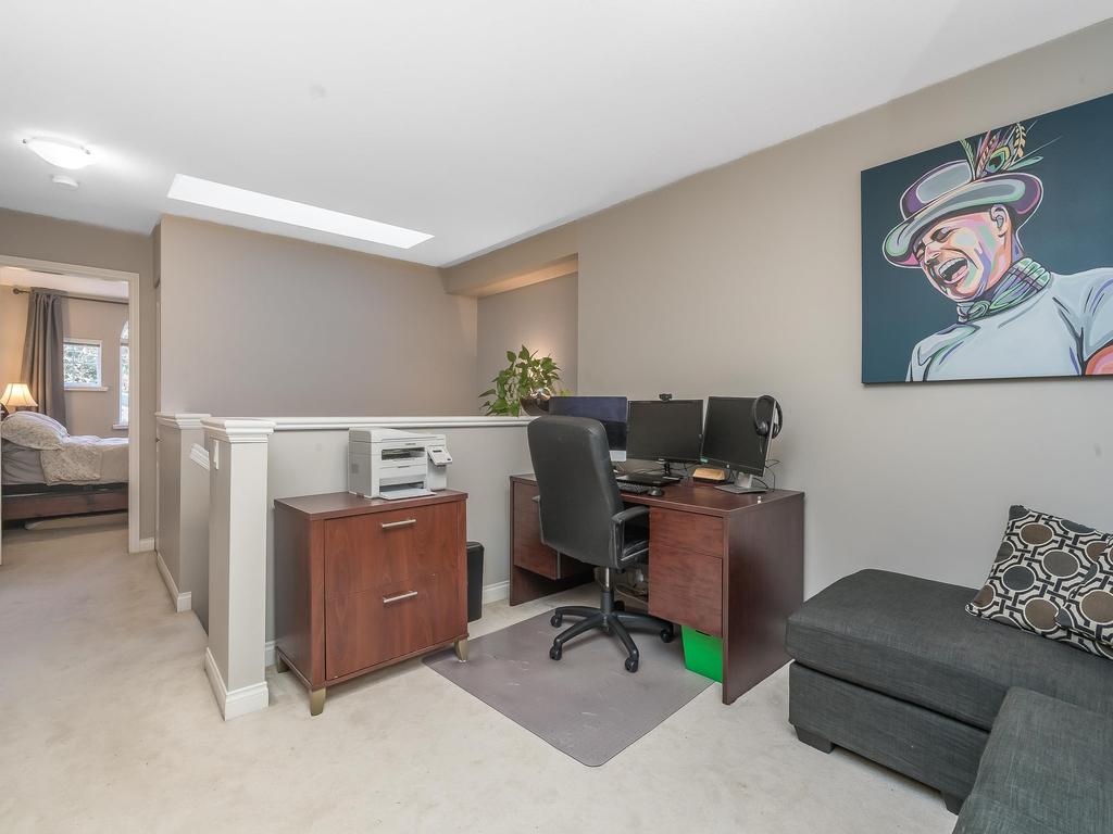 Listing Image for R3080659