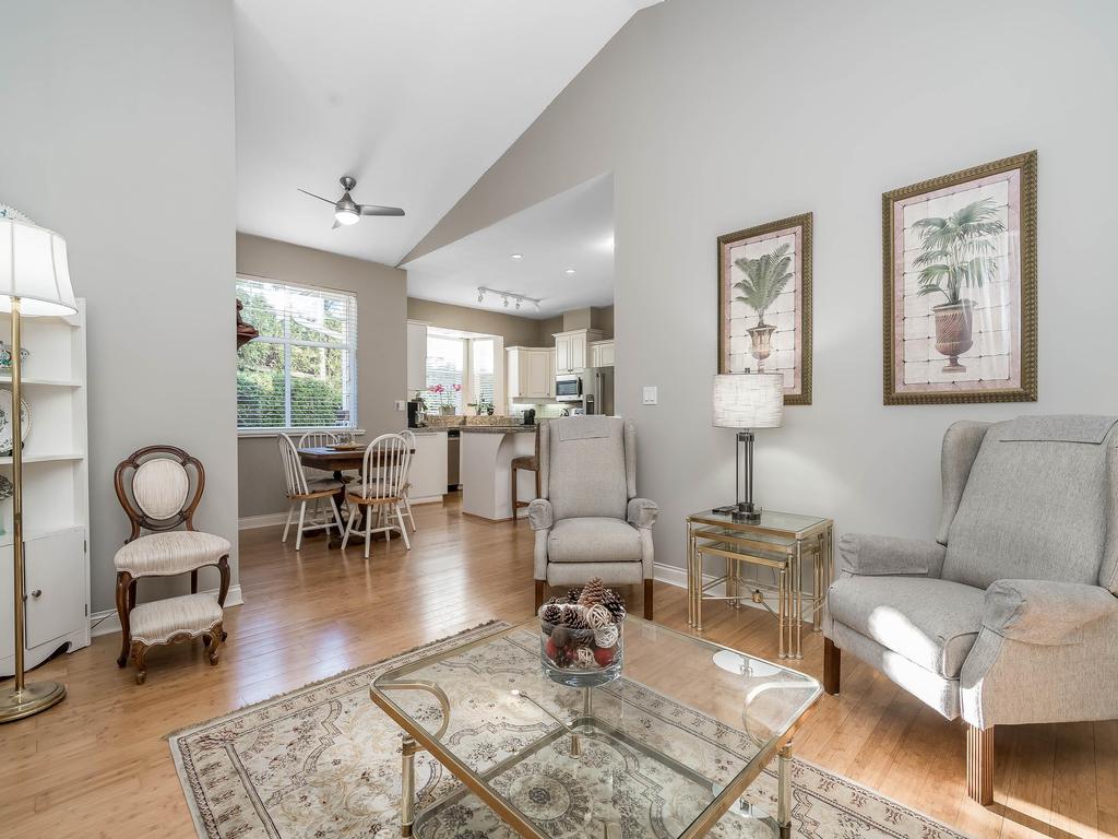 Listing Image for R3080659