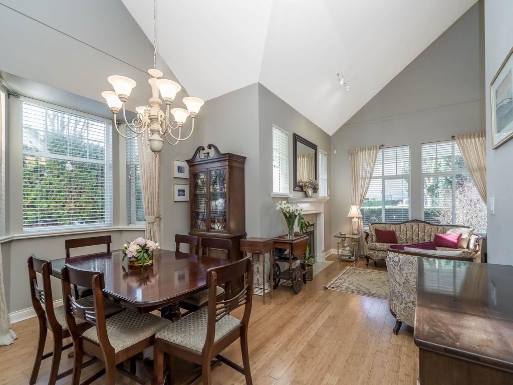 Listing Image for R3080659