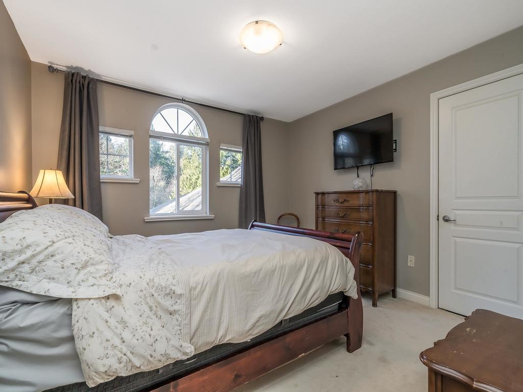 Listing Image for R3080659