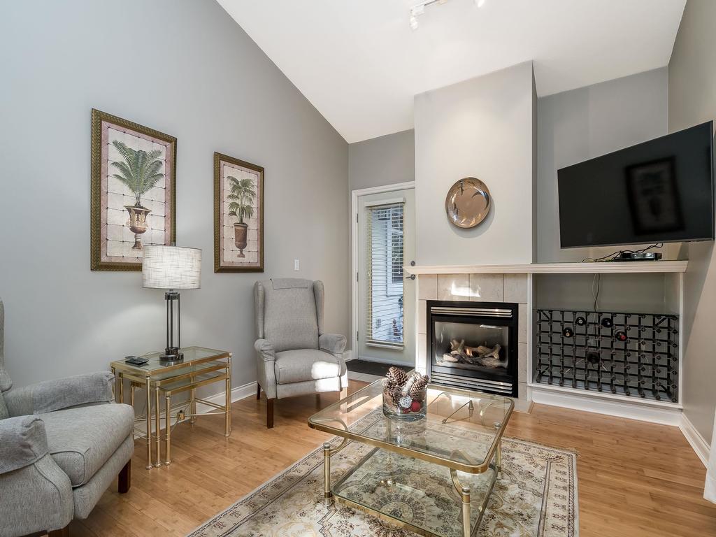 Listing Image for R3080659