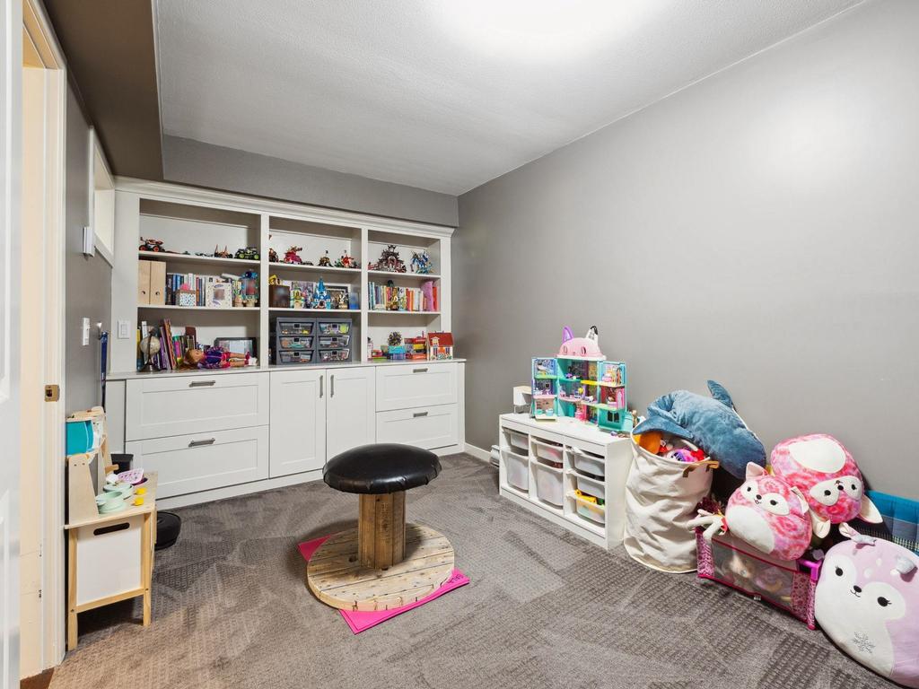 Listing Image for R3080666