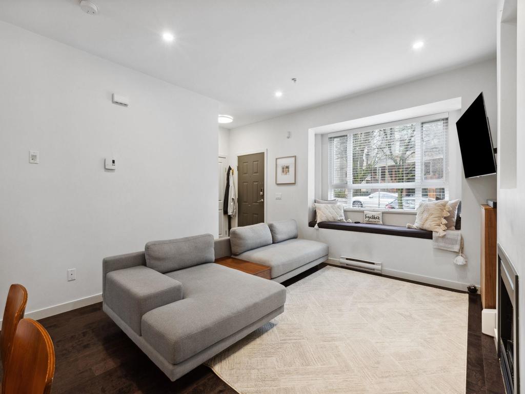 Listing Image for R3080666