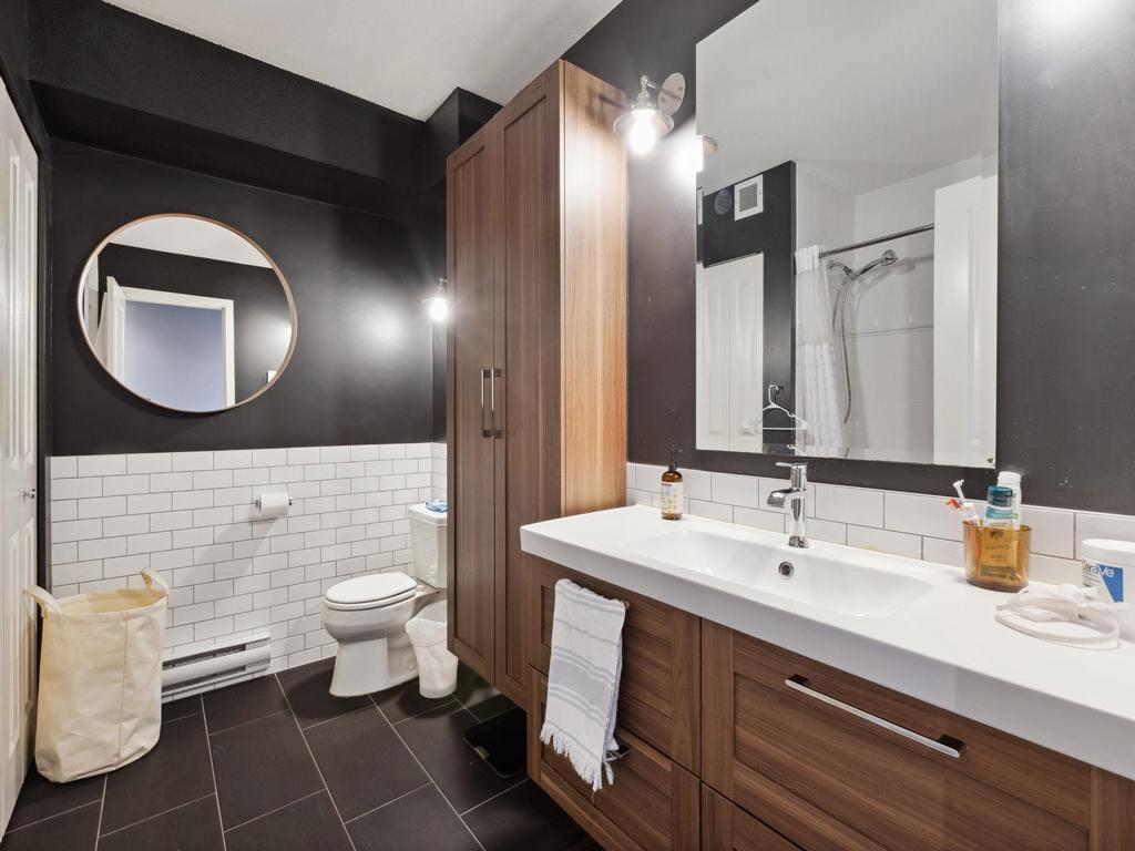 Listing Image for R3080666