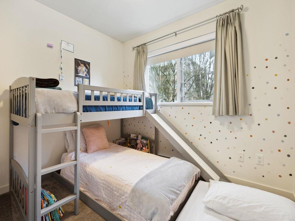 Listing Image for R3080666