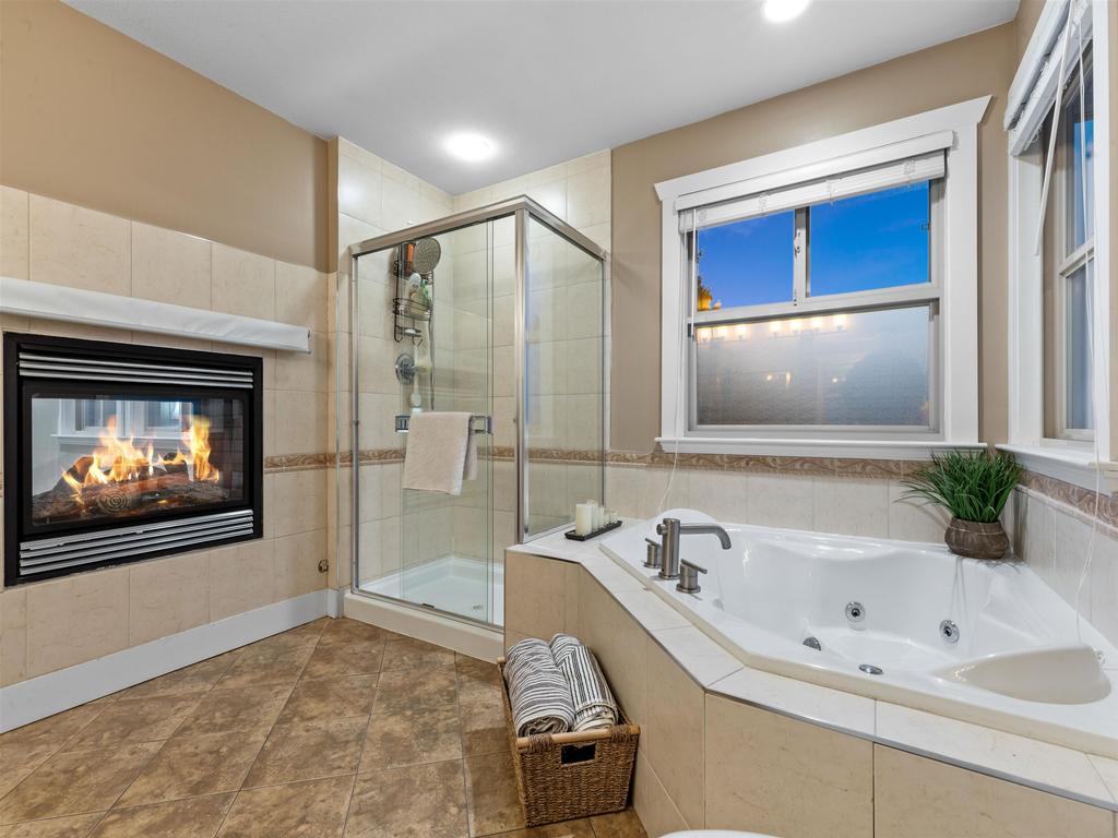 Listing Image for R3080684