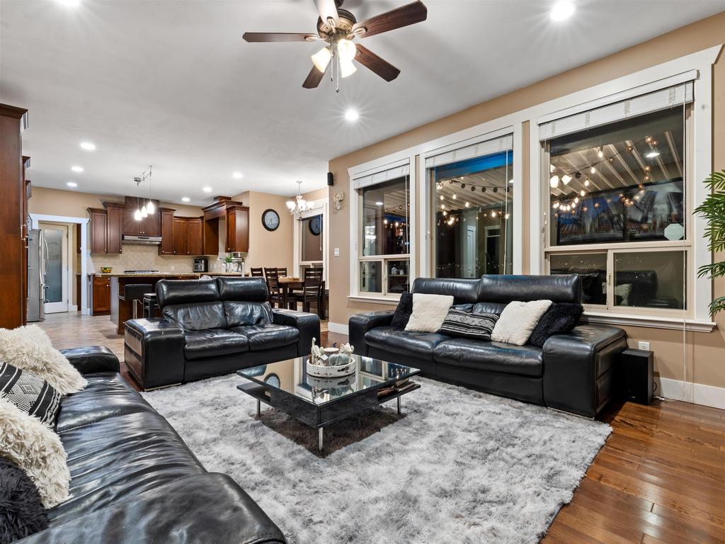 Listing Image for R3080684