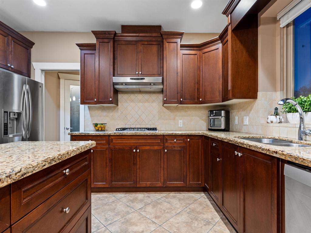 Listing Image for R3080684