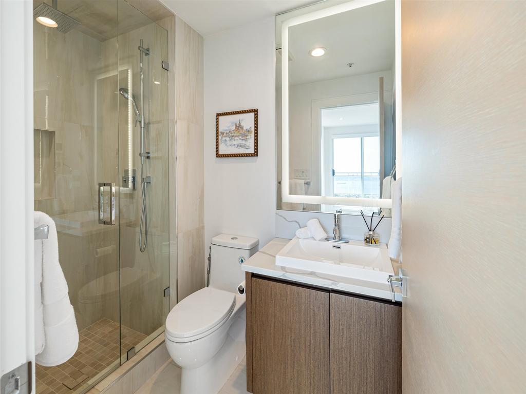 Listing Image for R3080686