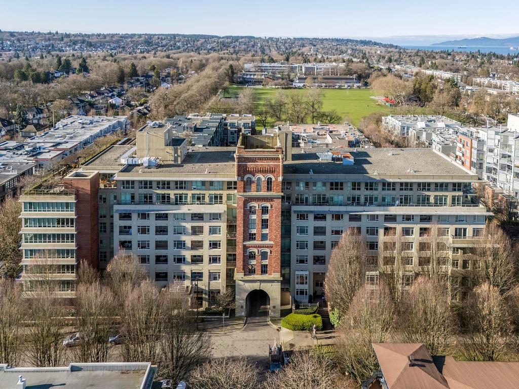 Listing Image for R3080690