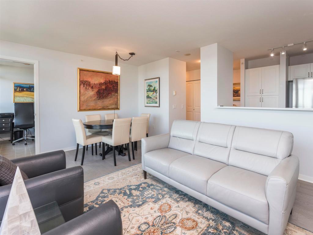 Listing Image for R3080690