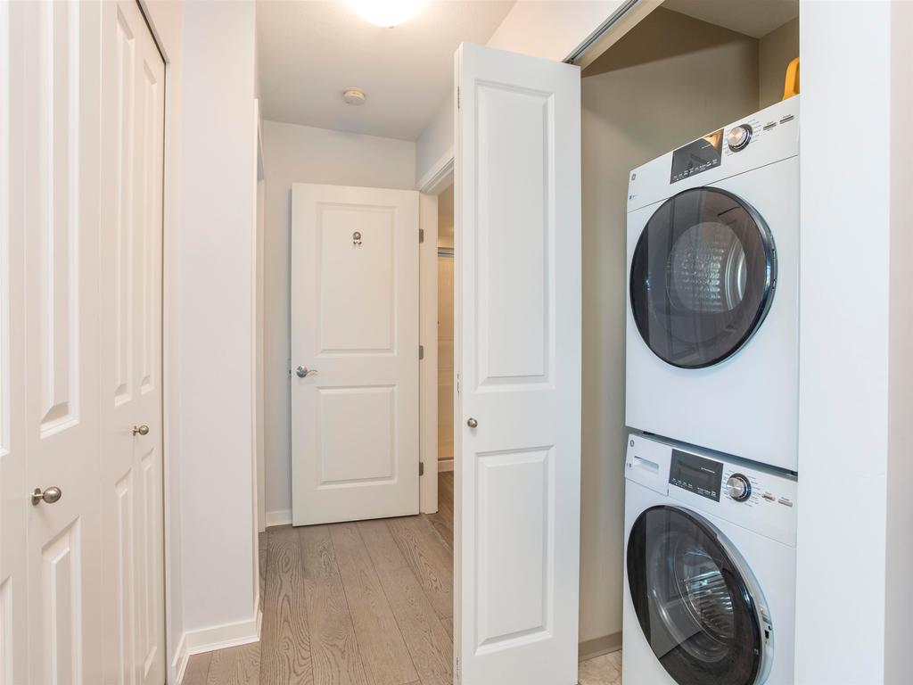 Listing Image for R3080690