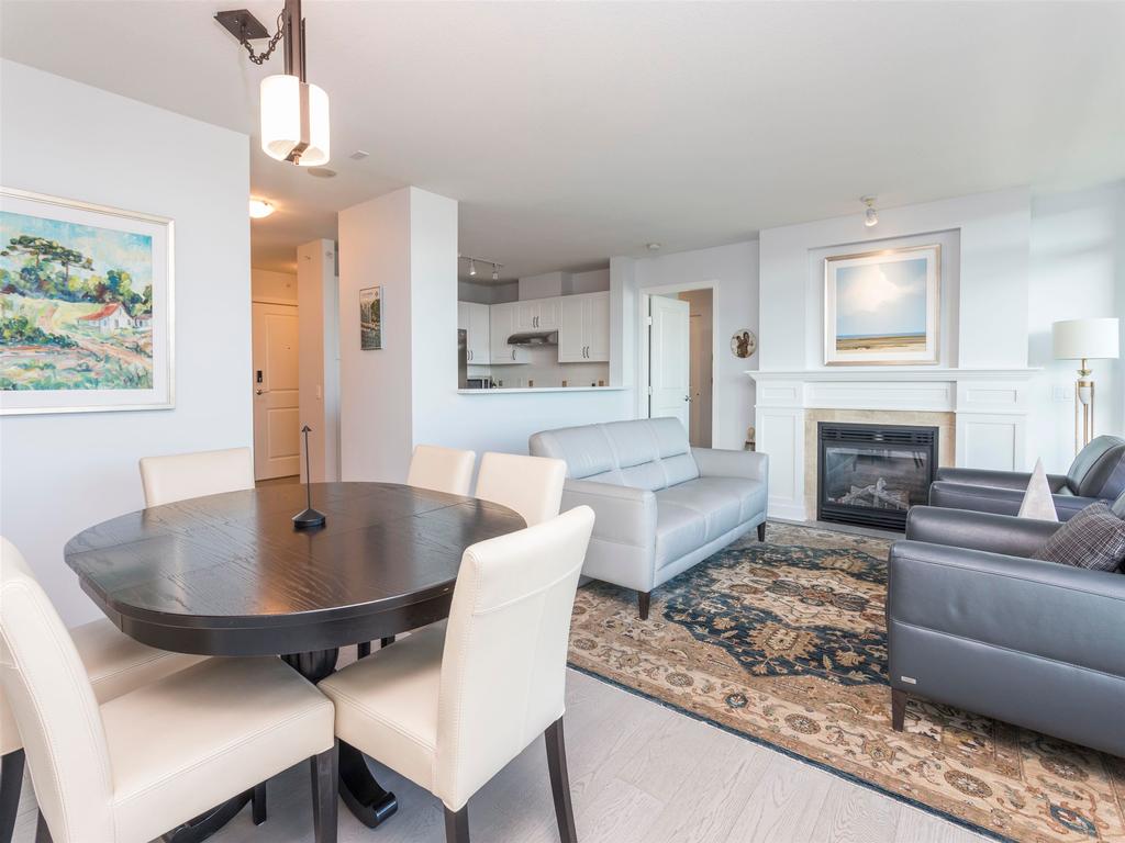 Listing Image for R3080690