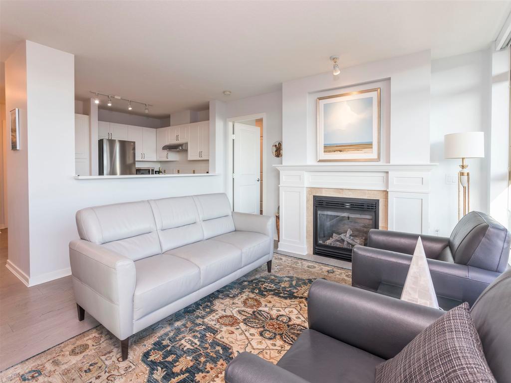 Listing Image for R3080690