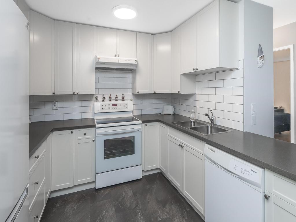 Listing Image for R3080712