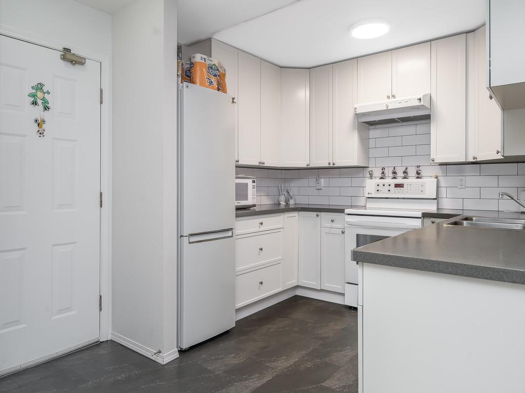 Listing Image for R3080712