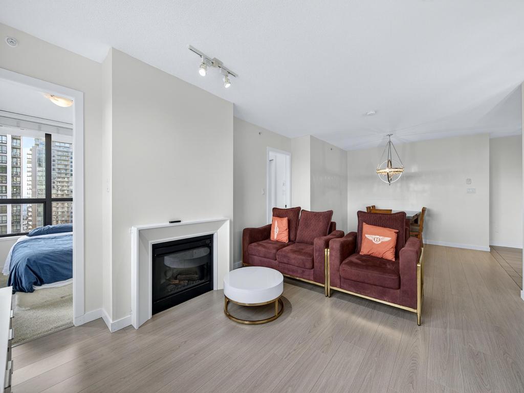 Listing Image for R3080715