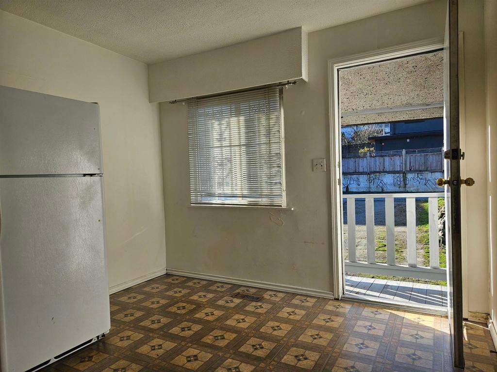 Listing Image for R3080716