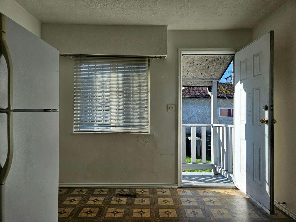 Listing Image for R3080716
