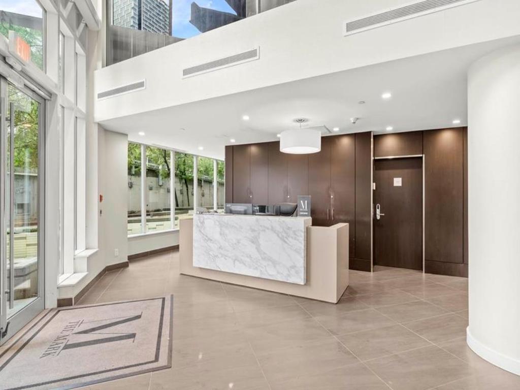 Listing Image for R3080724