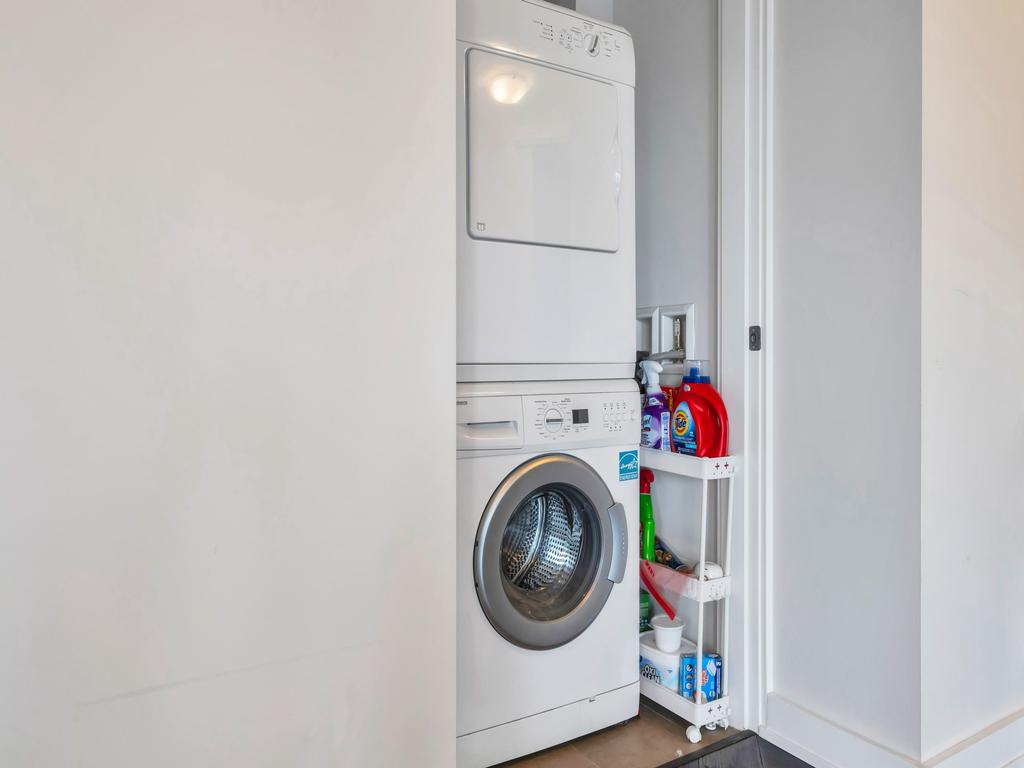 Listing Image for R3080724