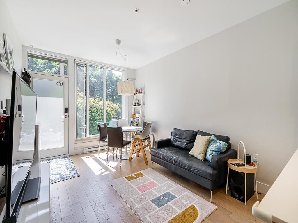 Listing Image for R3080727