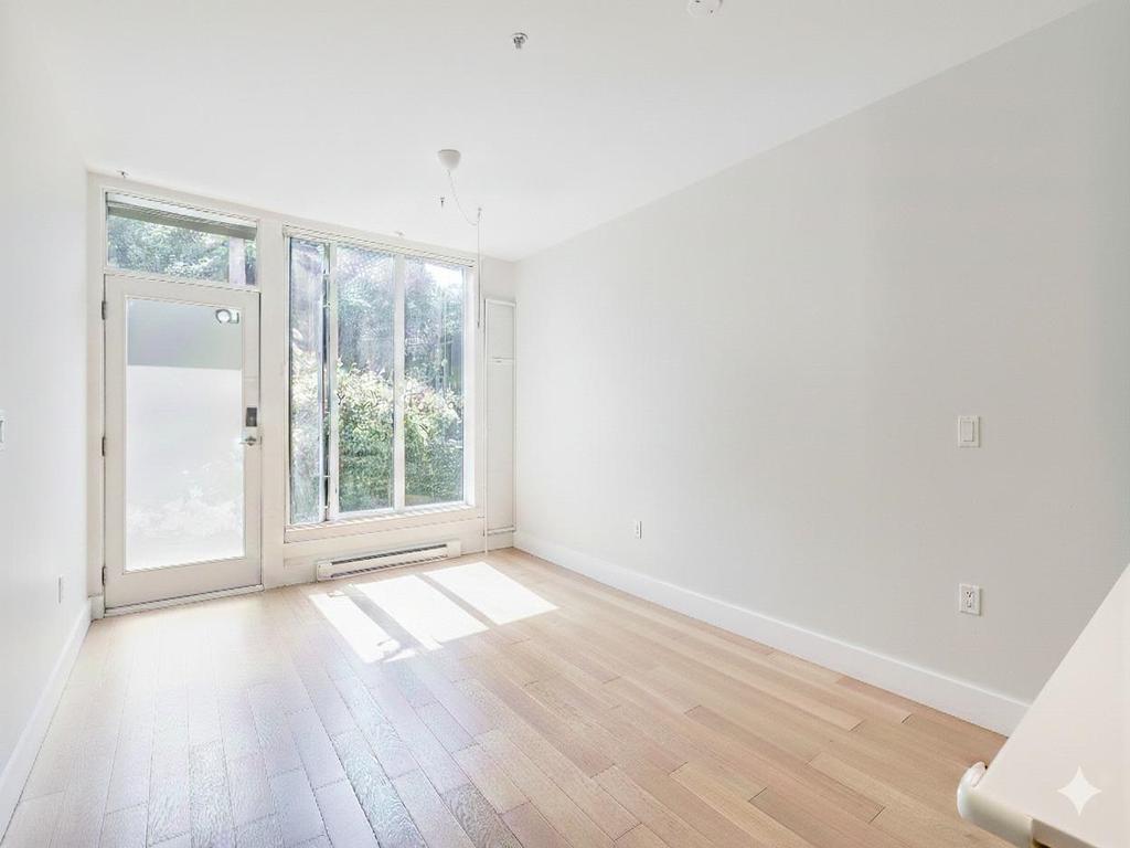 Listing Image for R3080727