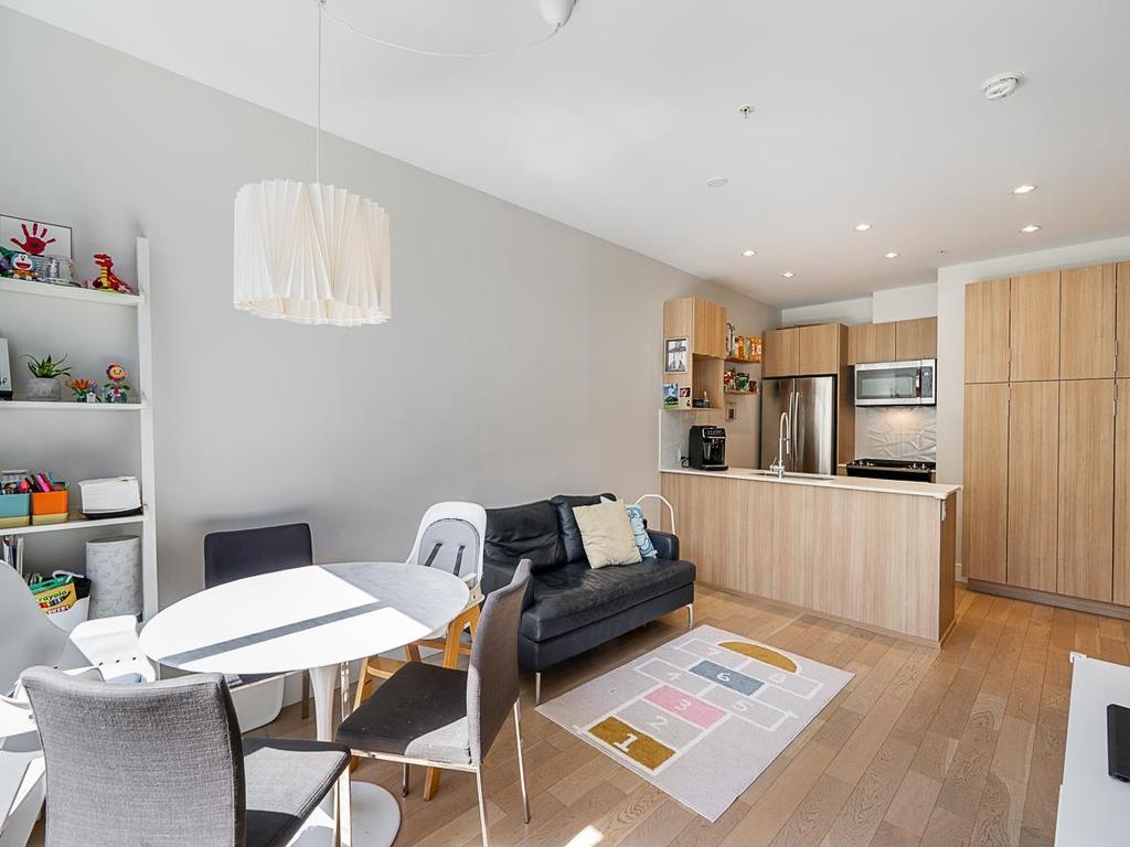 Listing Image for R3080727