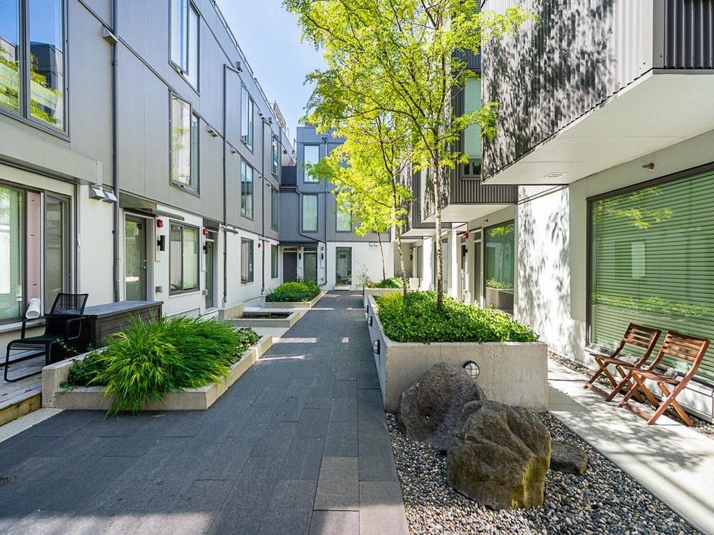 Listing Image for R3080727