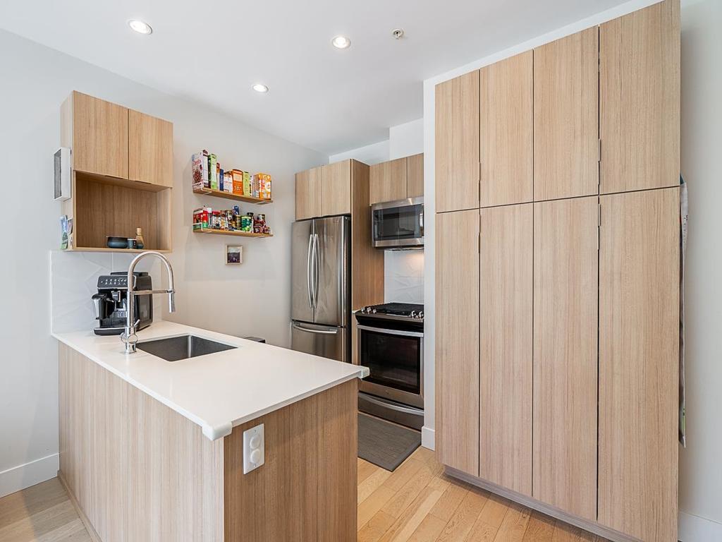 Listing Image for R3080727