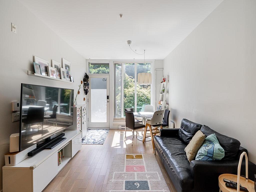 Listing Image for R3080727