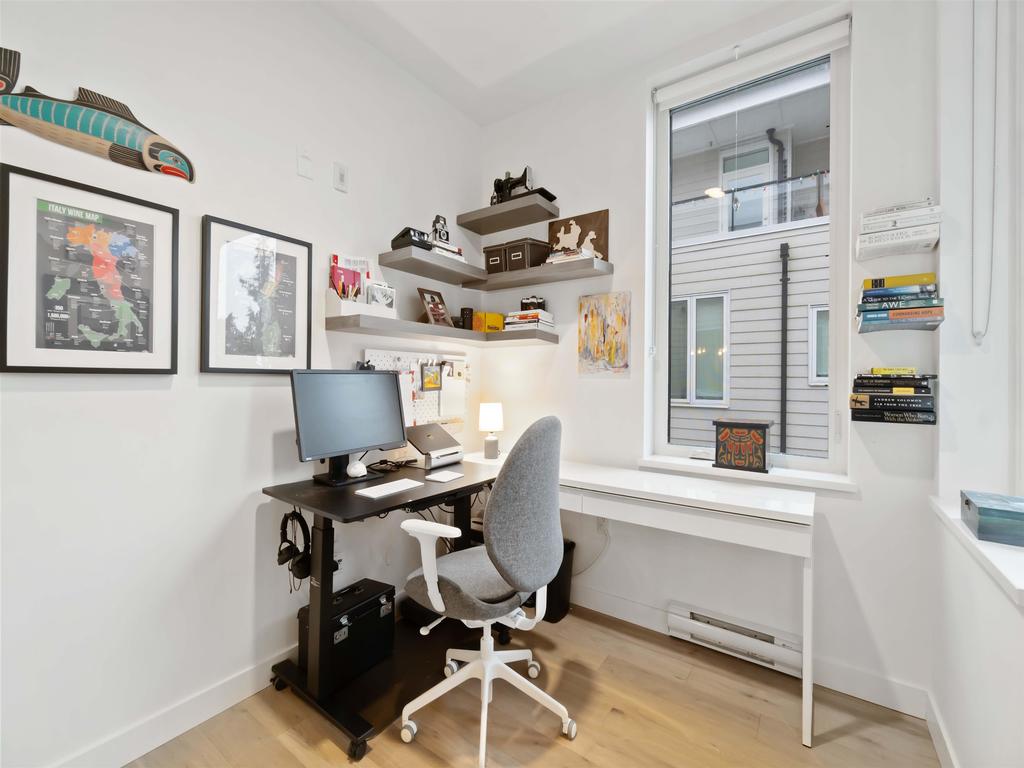 Listing Image for R3080732