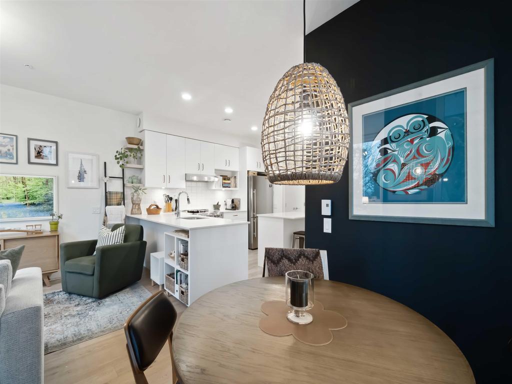 Listing Image for R3080732