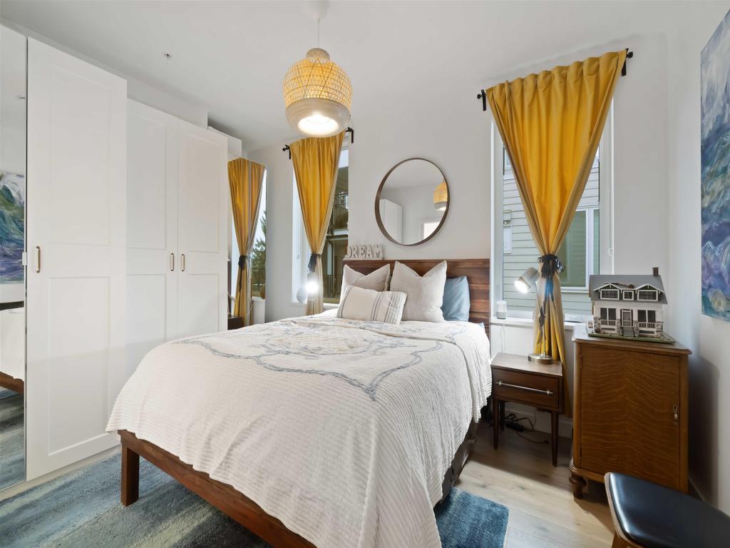 Listing Image for R3080732