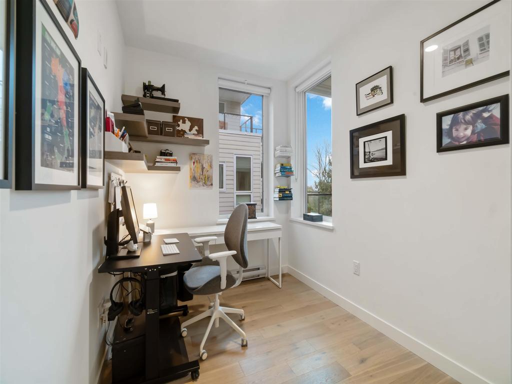 Listing Image for R3080732